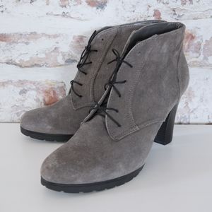 White Mountain Gray Leather/Suede Boots Size 10